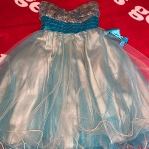 Short dress worn once